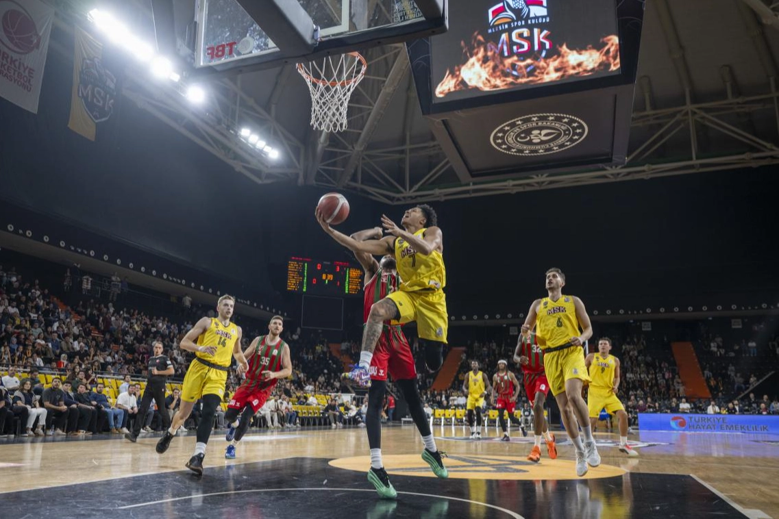 Mersin Spor Karşıyaka’yı 92-87 yendi