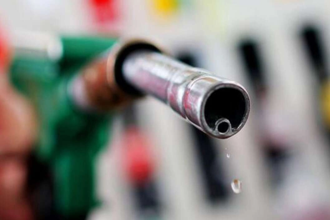 Benzine bir zam daha!