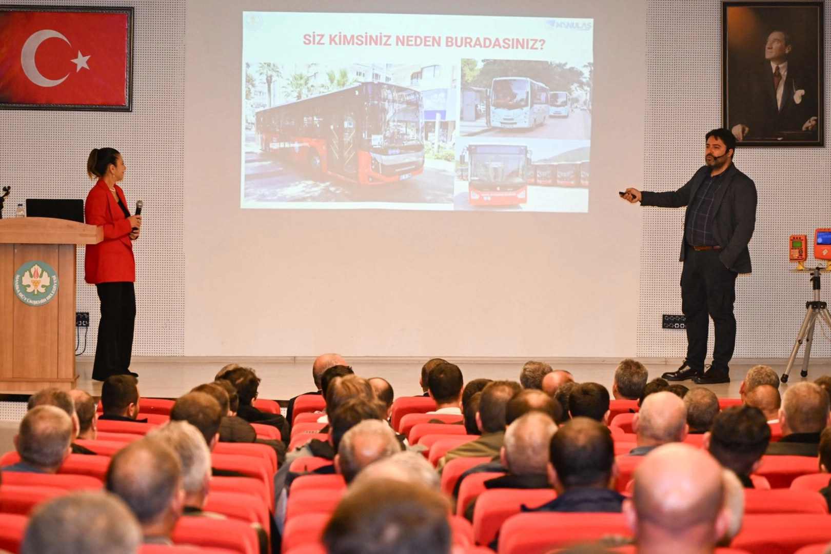 Manisa Büyükşehir’den bin şoföre nezaket eğitimi
