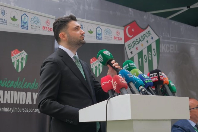 Bursaspor Başkanı Enes Çelik: Bu takım bir üst lige çıkacak