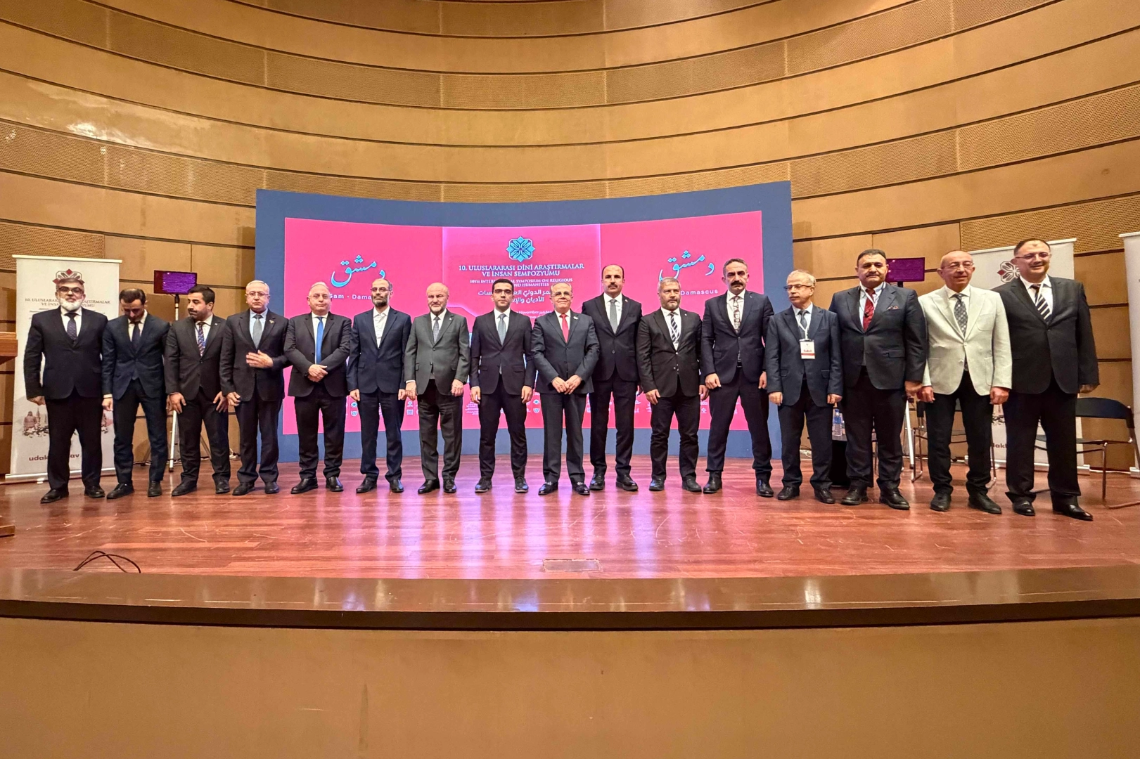 10. Uluslararası Dini Araştırmalar ve İnsan Sempozyumu Şam’da başladı