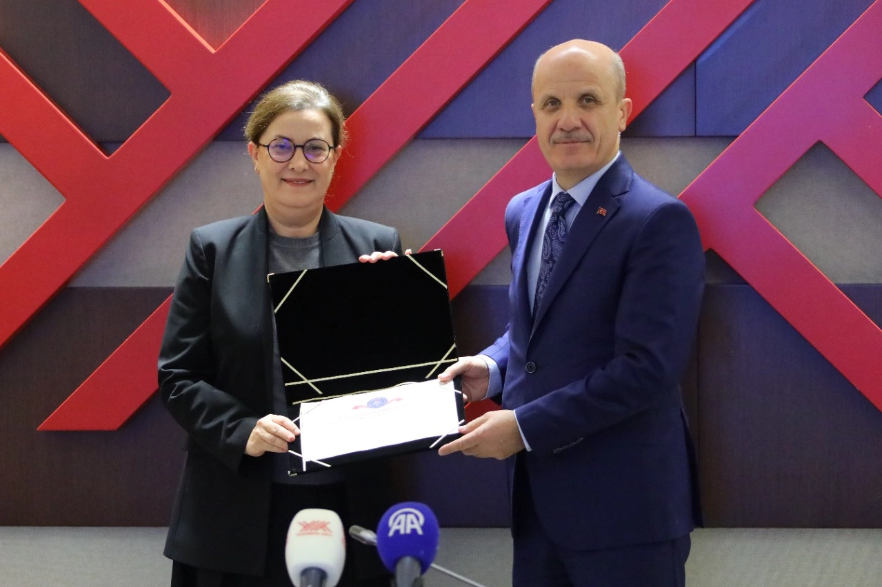 112 üniversite arasında Dokuz Eylül'den çifte başarı