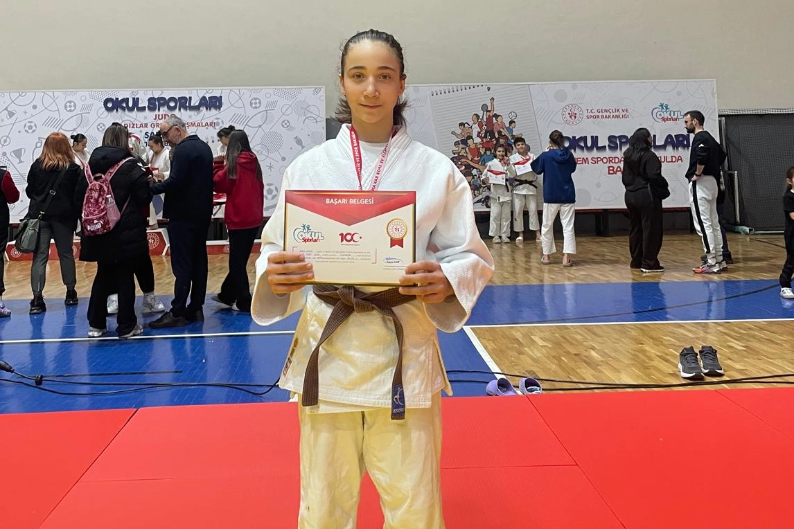 Mudanyalı sporcu Duru Şimşek, Mart'ta Bursa'yı temsil edecek