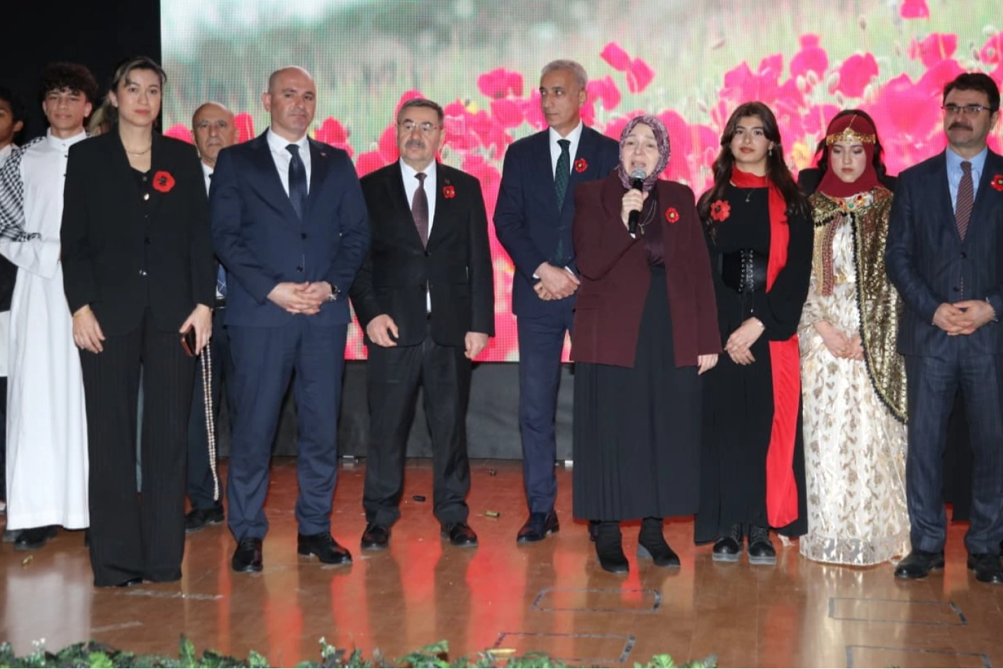 Ankara'da lise öğrencileri Çanakkale ruhunu sahneye taşıdı