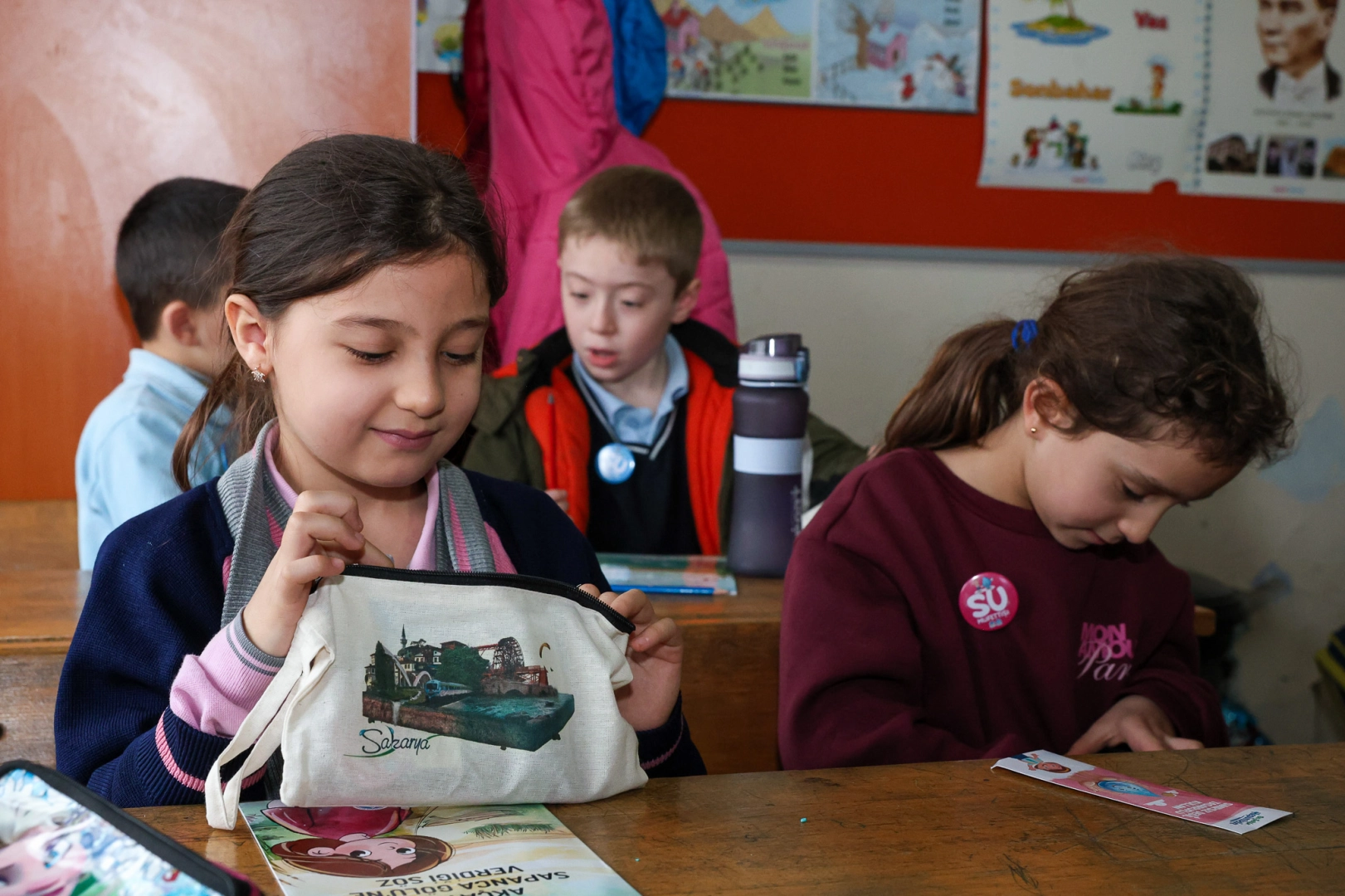 Geyve’de minikler 'su müfettişi' oldu