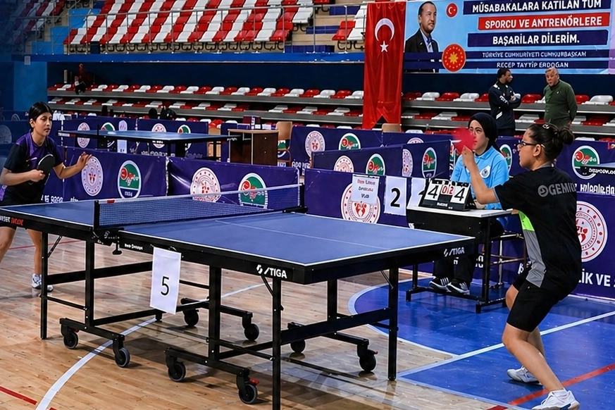 Masa tenisinde şampiyonlar Ağrı’da belirlendi