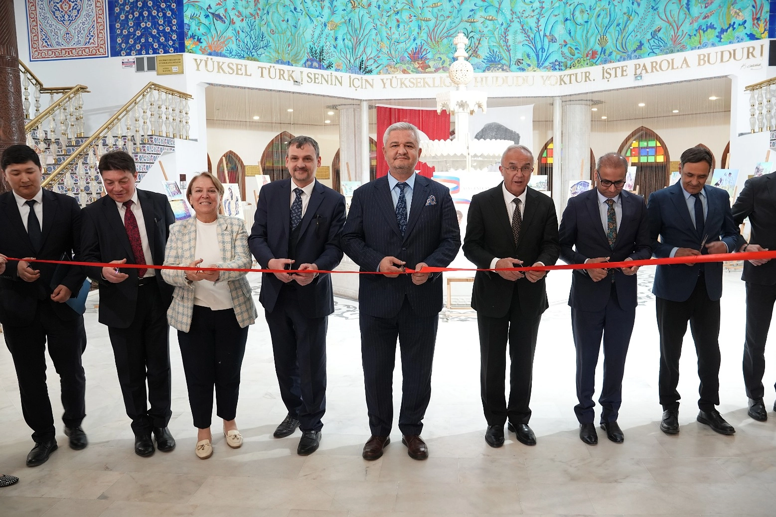 Ankara tarihine ışık tutan resim sergisi Keçiören’de açıldı