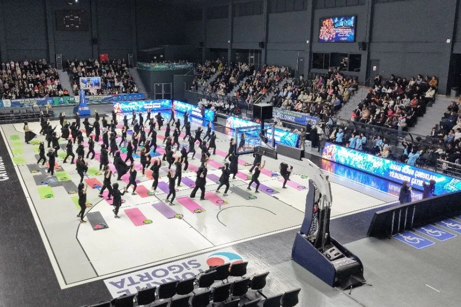 Kocaeli Çayırova’nın sultanları sahaya çıktı