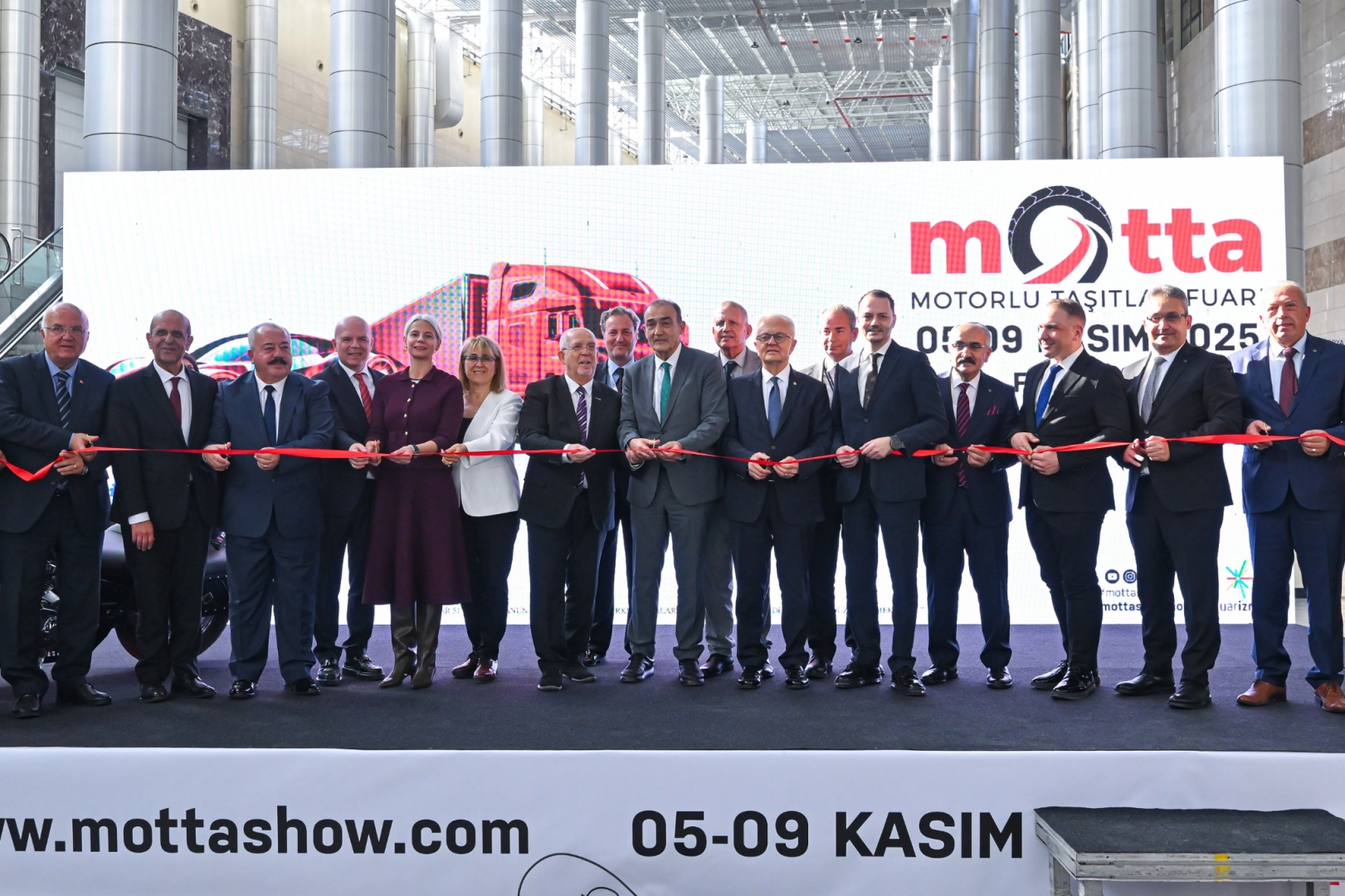 MOTTA Motorlu Taşıtlar Fuarı kapılarını açtı