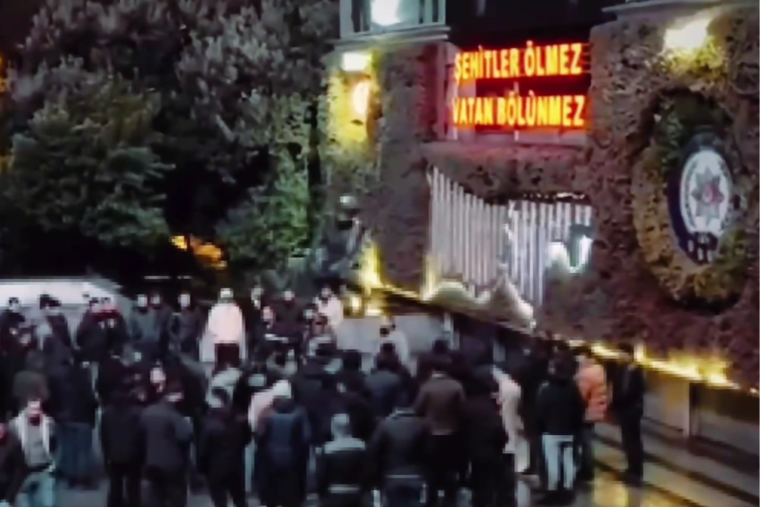 27 ilde FETÖ'ye 71 gözaltı!
