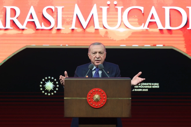 Cumhurbaşkanı Erdoğan: Kadına yönelik şiddet, ailenin geleceğine vurulmuş bir darbedir