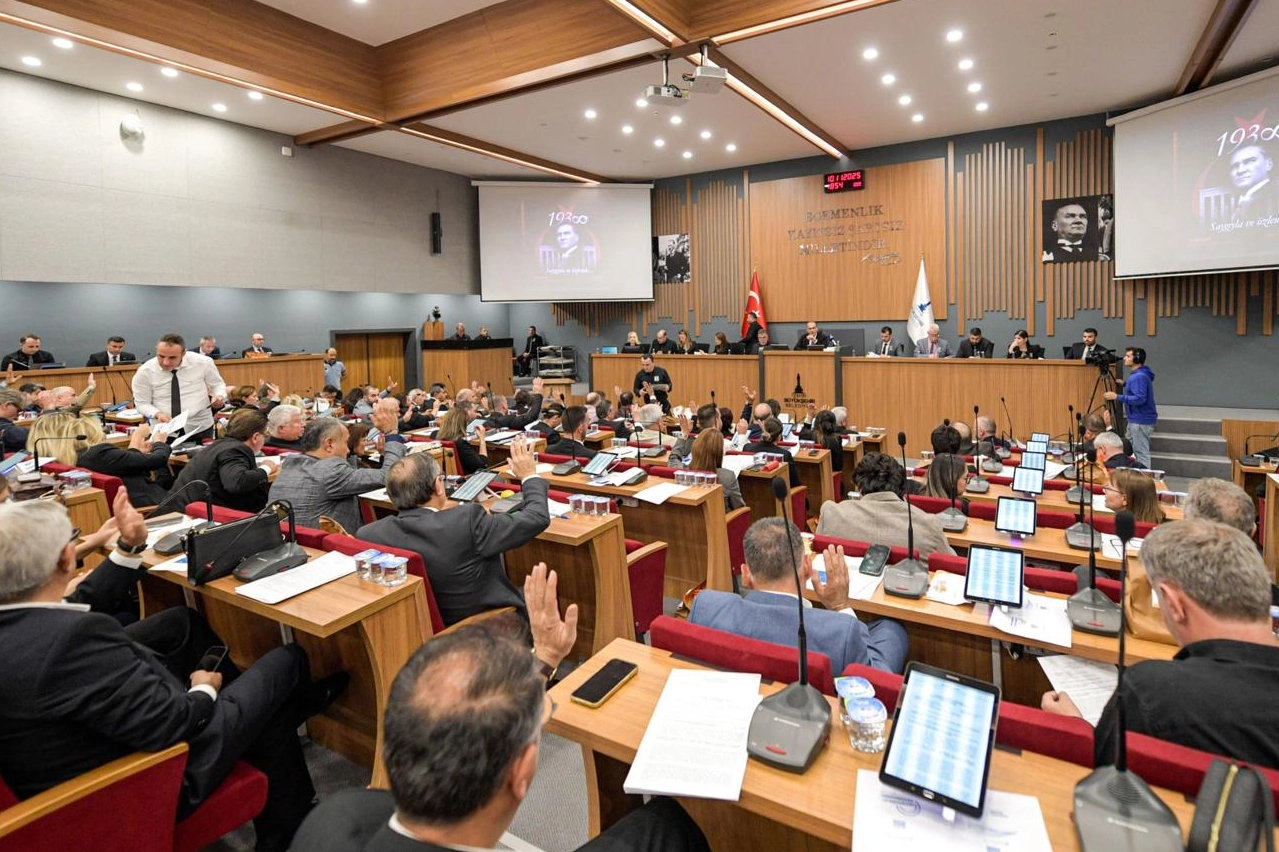 İzmir Büyükşehir'in 2026 bütçesi 110 milyar TL olarak öngörüldü