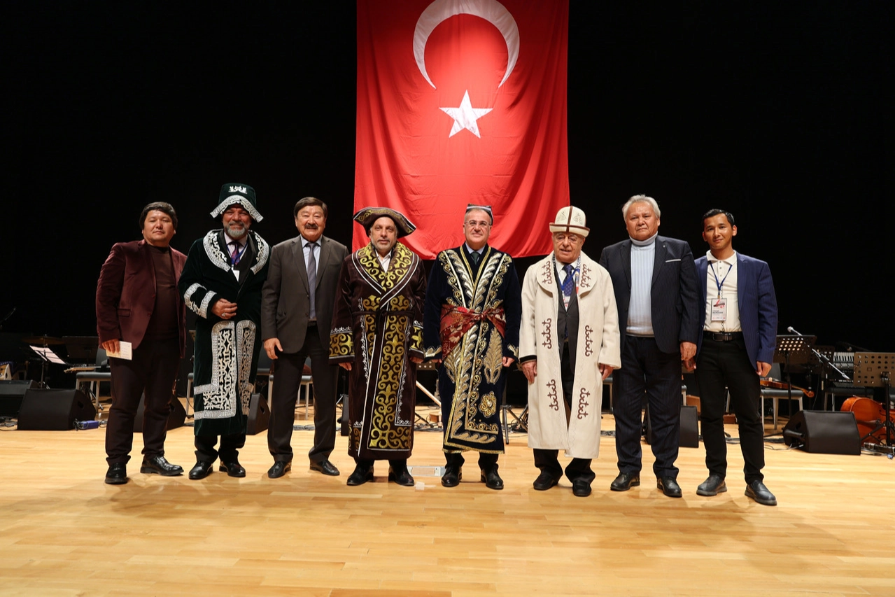 Mustafa Yalçın’a “Türk Dünyası Üstün Hizmet Ödülü”