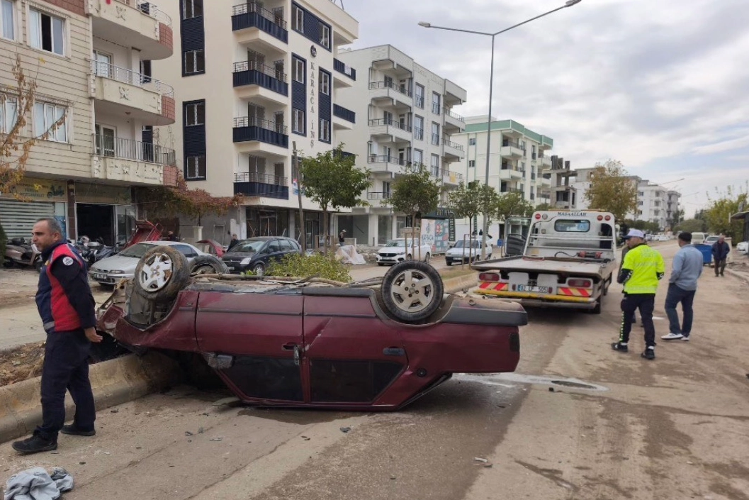 Adıyaman'da iki araç çarpıştı: 1 ağır yaralı