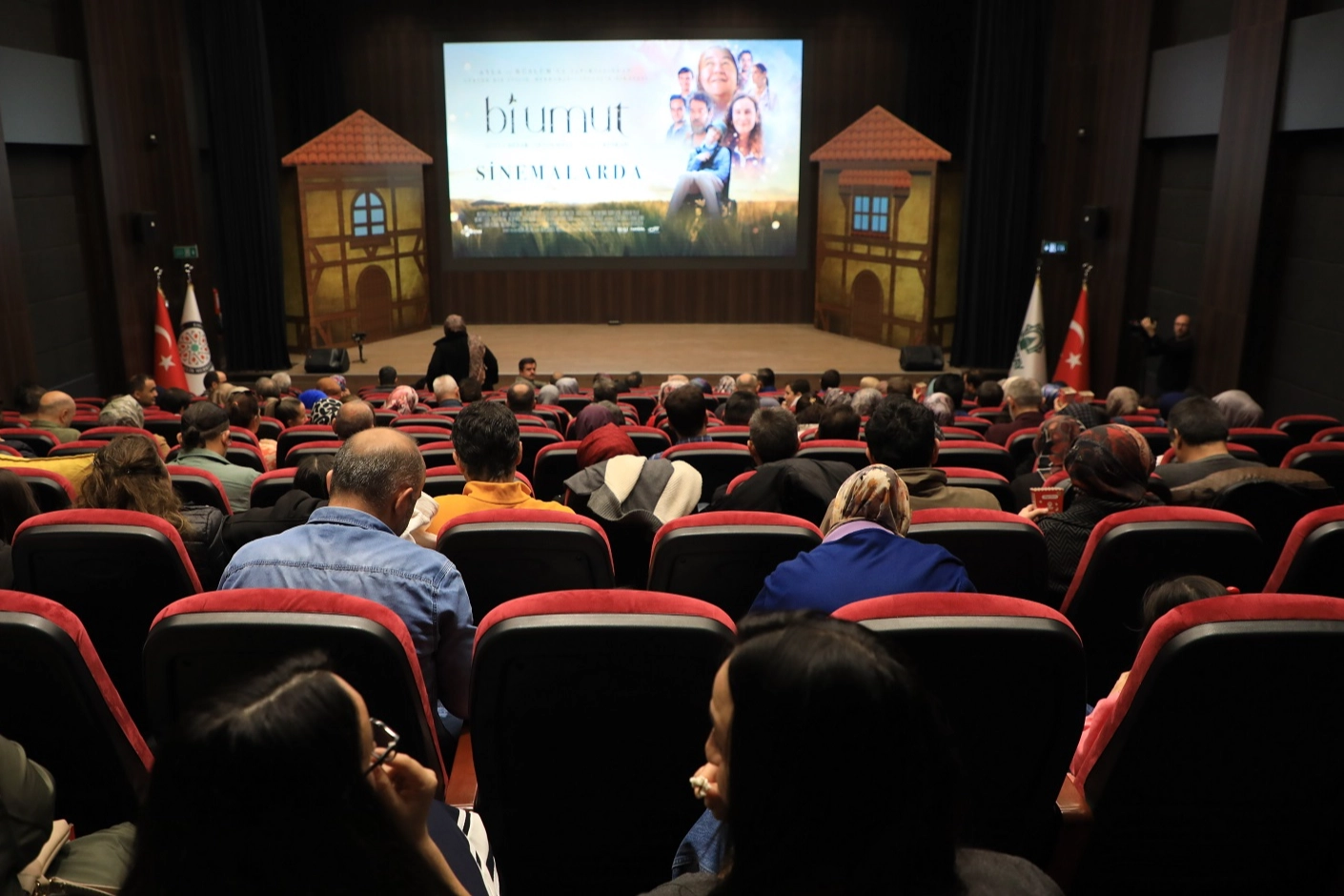 Konya Karatay'da Öğretmenler Günü’ne özel film gösterimi