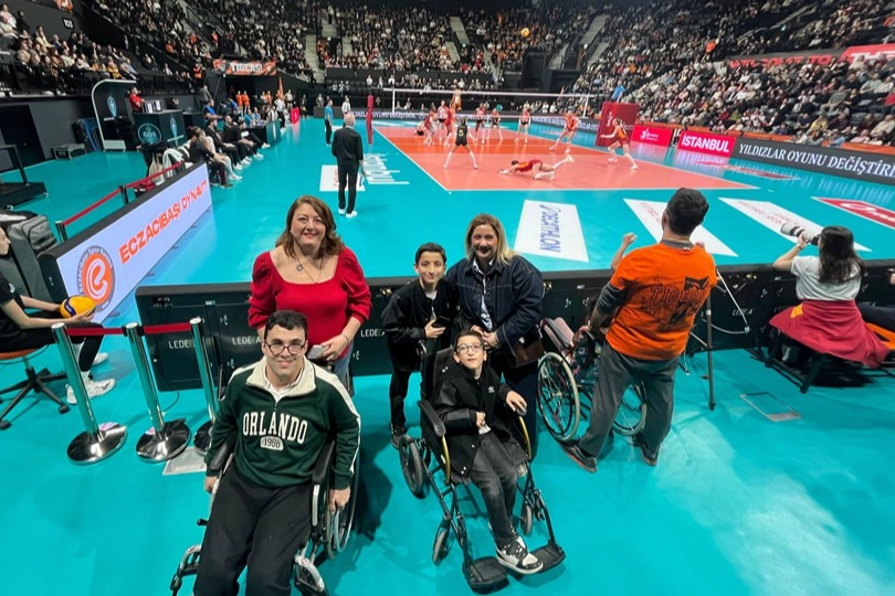 İstanbul Maltepe’nin engelsiz çocukları voleybol coşkusunu yaşadı