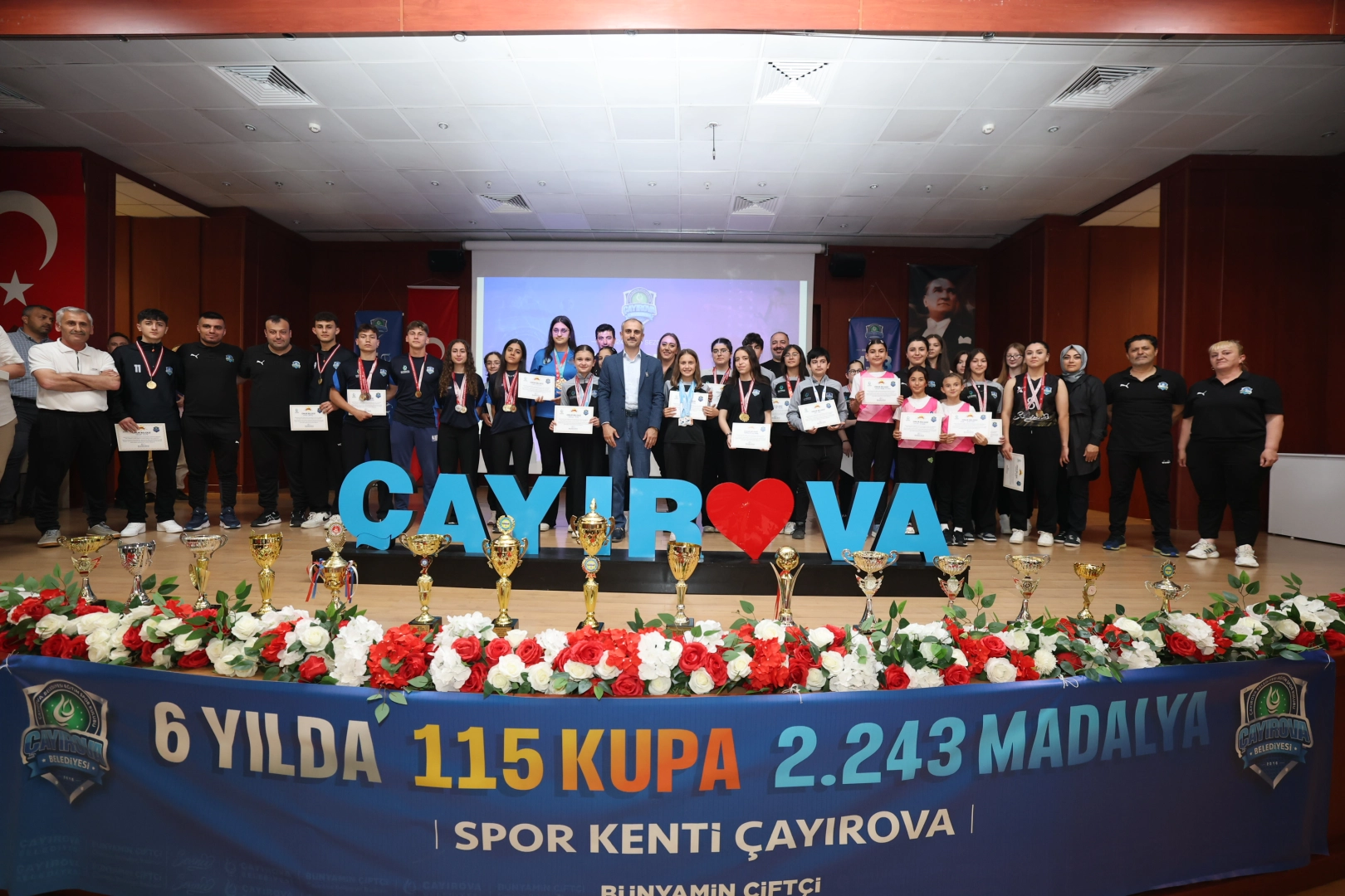 Kocaeli Çayırova'da 2025’te 354 madalya 14 kupa