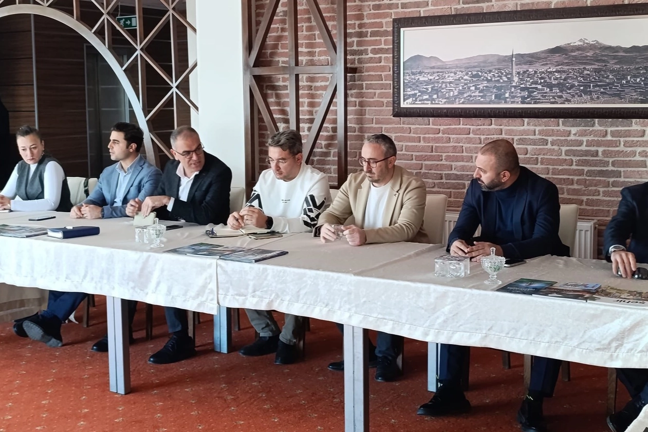 Kayseri Erciyes'te sezon öncesi değerlendirme toplantısı