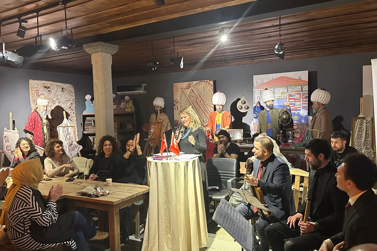 İzmir Öğretmen Akademilerİ'nde Türk Müziği ziyafeti