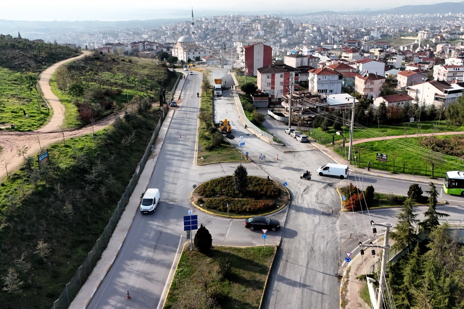 Kocaeli'de Gebze Anadolu Caddesi'ne Büyükşehir eli değdi