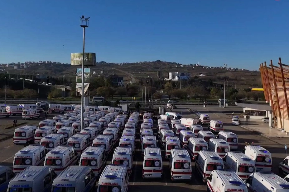 Bakan Memişoğlu: Yıl sonuna kadar 856 yeni ambulans daha hizmete girecek