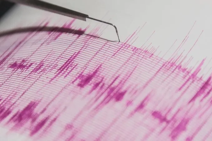 Antalya Serik'te 4,9 büyüklüğünde deprem