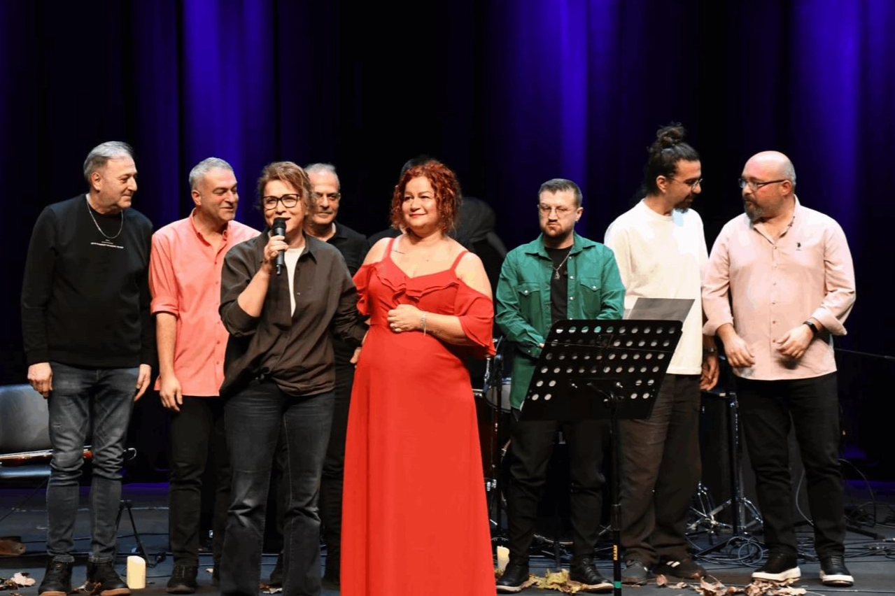 Balıkesir’de Sezen Aksu şarkılarıyla unutulmaz gece