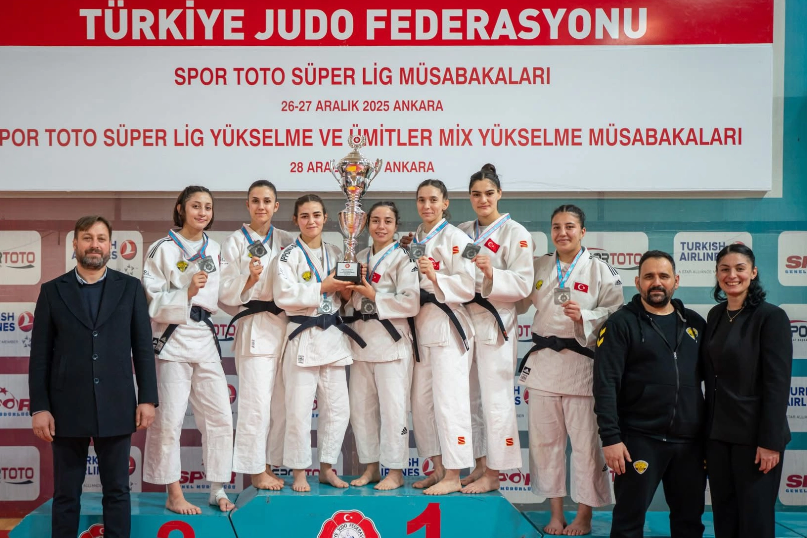 Konyalı sporculardan judoda tarihi başarı