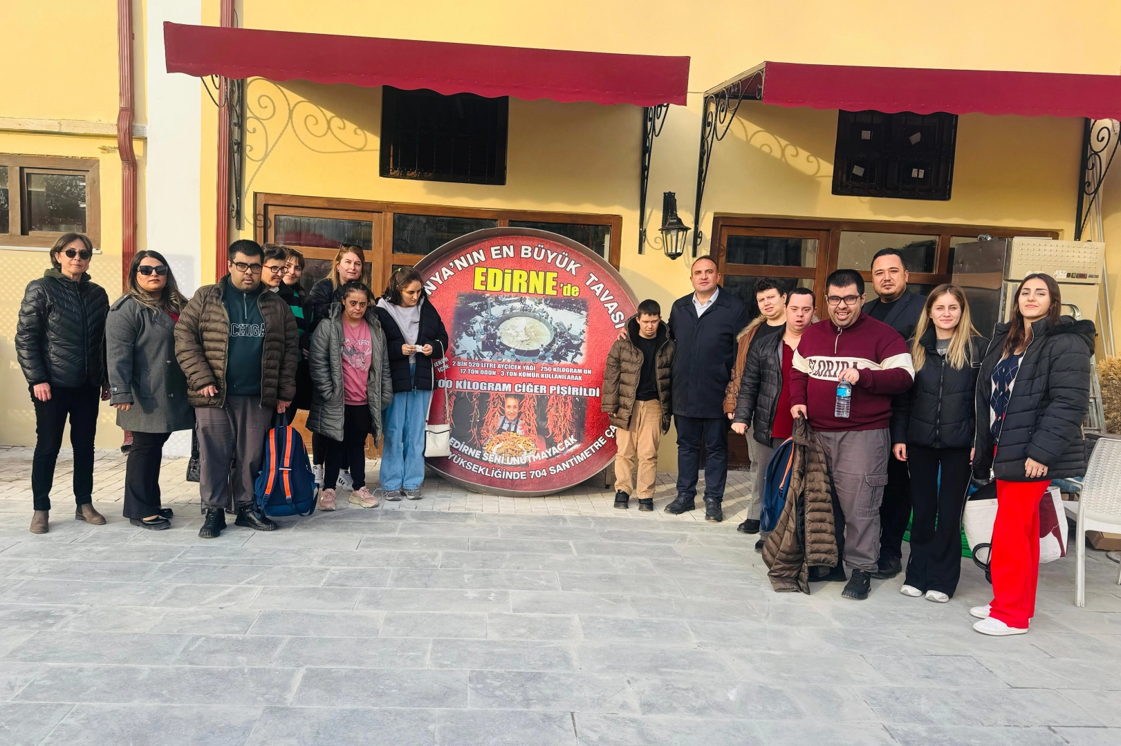 Bahri Dinar'ın tava ciğer ikramı geleneği sürüyor