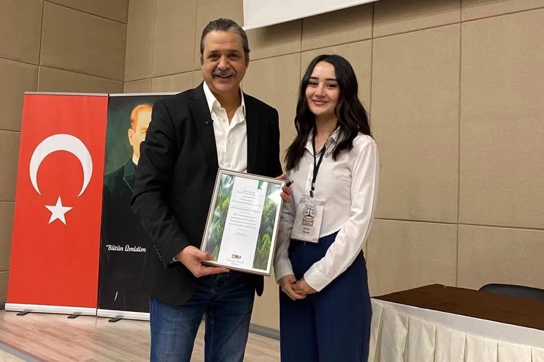 Ünlü Dedektif Savaş Kurtbaba, üniversitelilerle buluştu