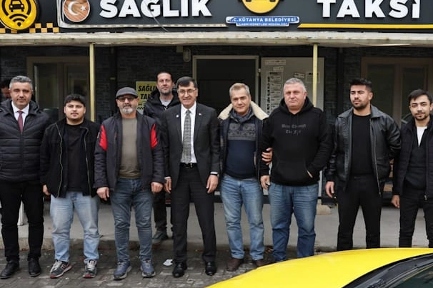 Kütahya'da Başkan Kahveci'den taksi duraklarına ziyaret