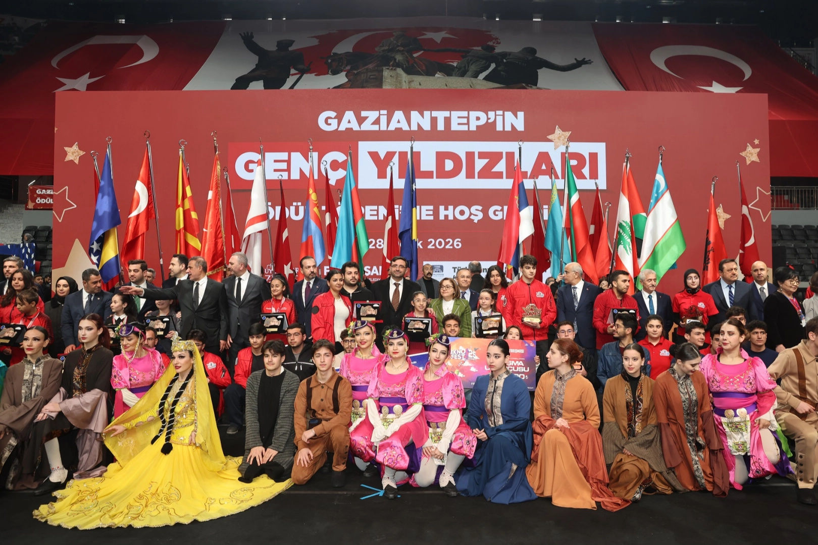 Gaziantep’in genç yıldızları ödüllerle onurlandırıldı