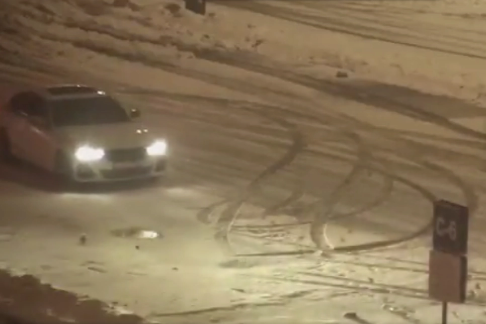 Bolu’da drift yapan sürücülere Jandarma müdahalesi
