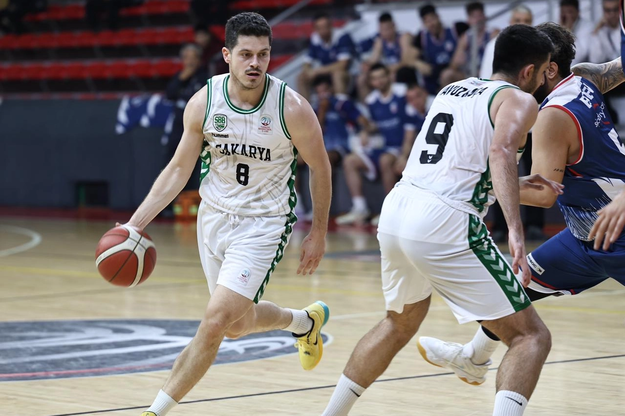 Sakarya Büyükşehir Basketbol parkeye çıkıyor