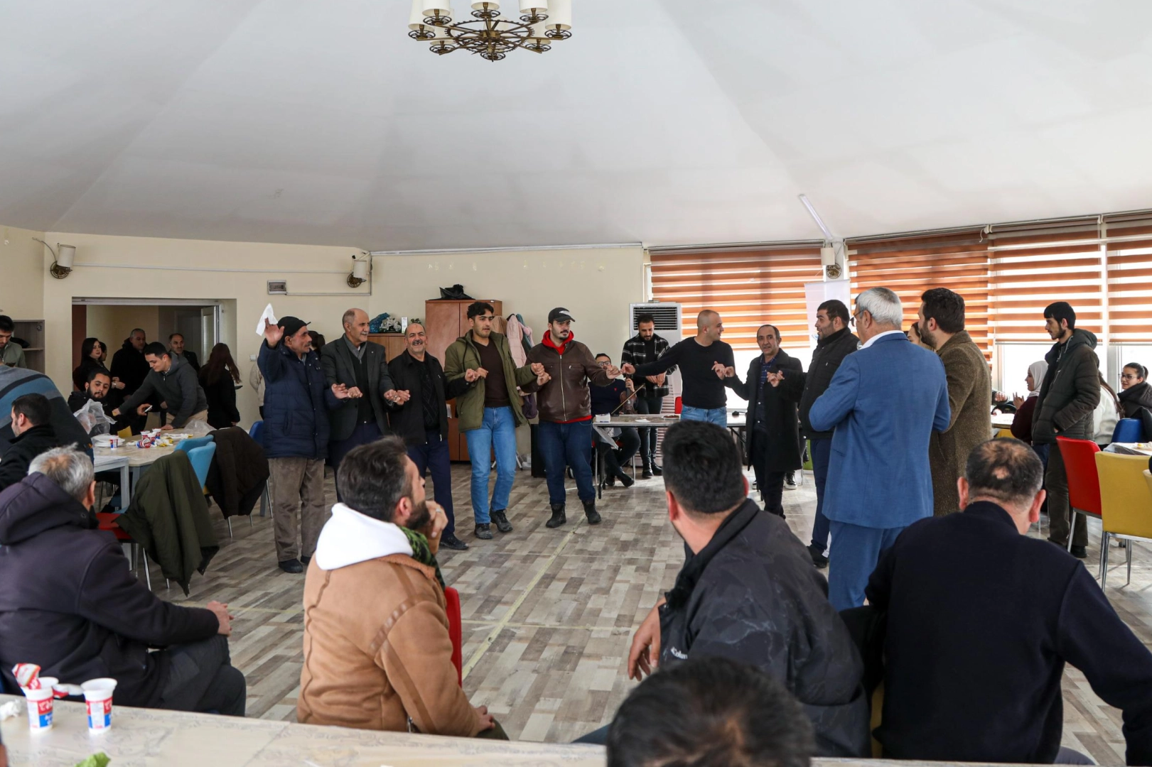 Engelli bireyler sıra gecesinde coştu