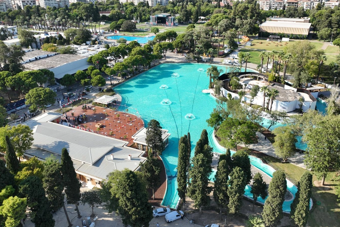 2025 İzmir’e değer katan projelerin yılı oldu