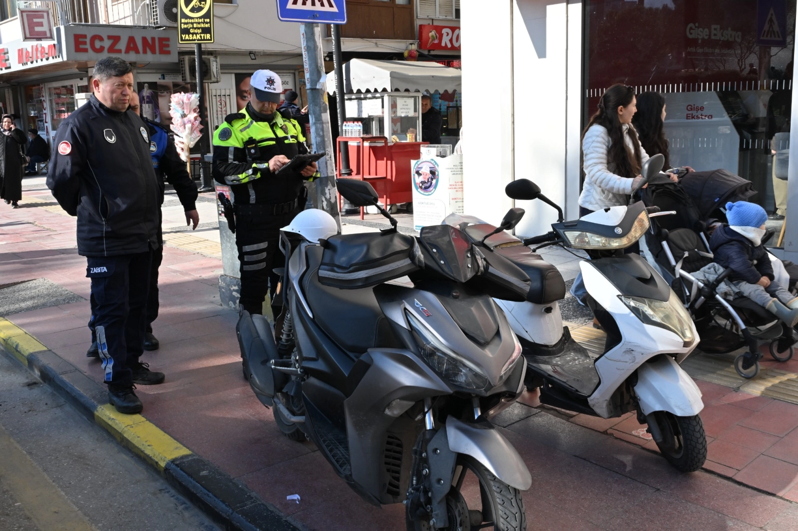 Manisa’da yaya yollarında sıkı denetim