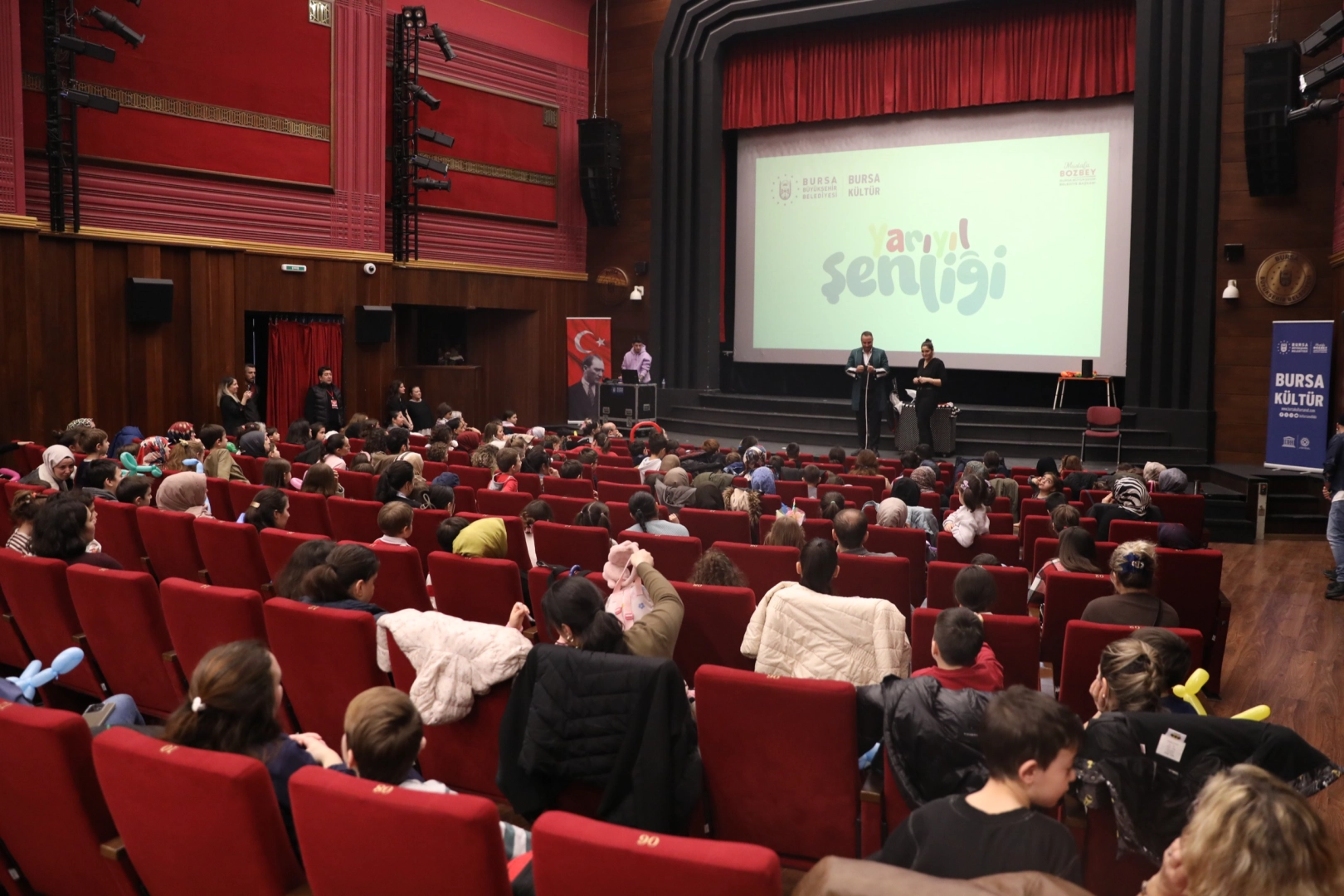 'Yarıyıl Şenliği'ne renkli final