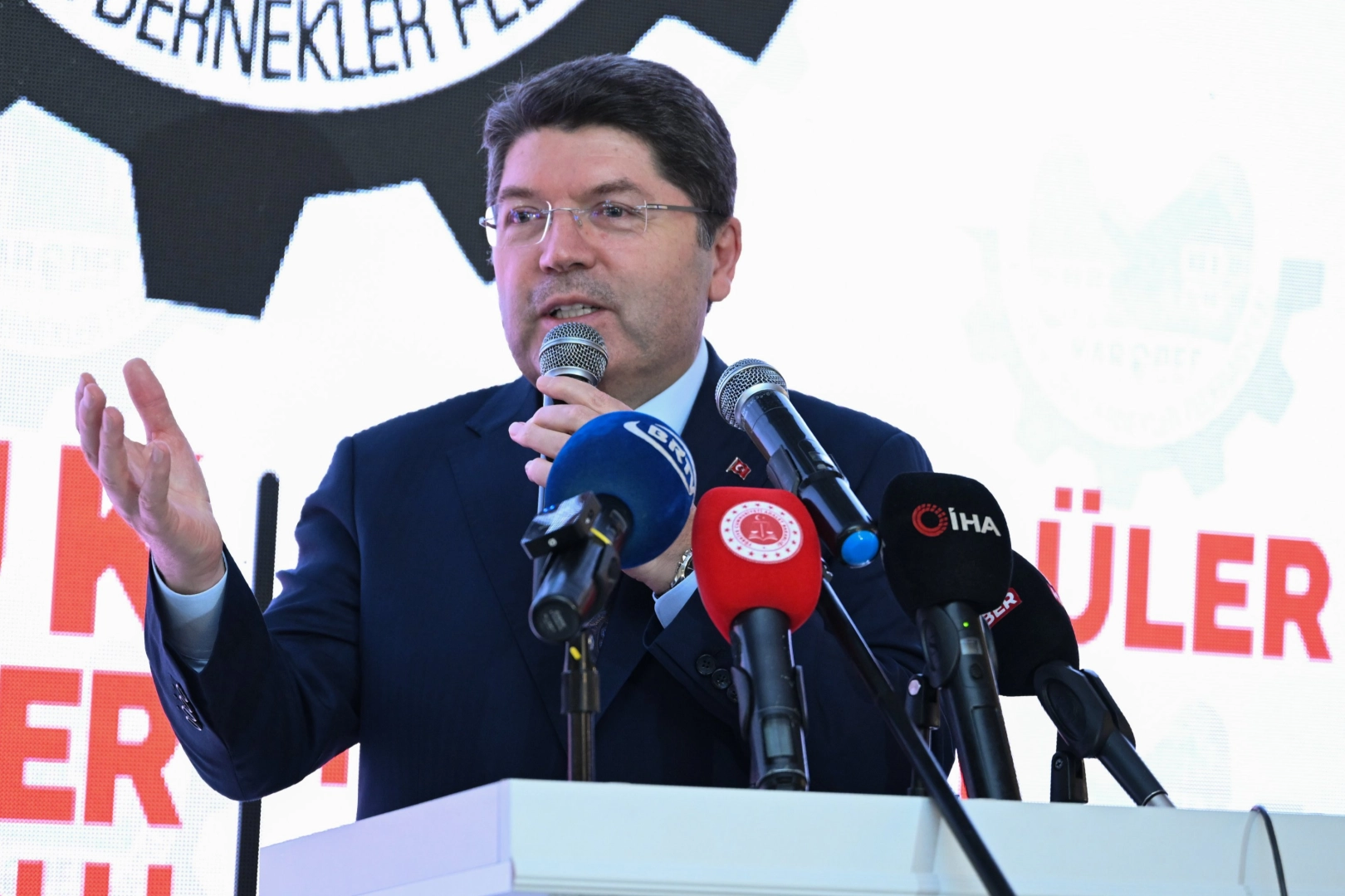 Bakan Tunç’tan sert dış politika mesajı