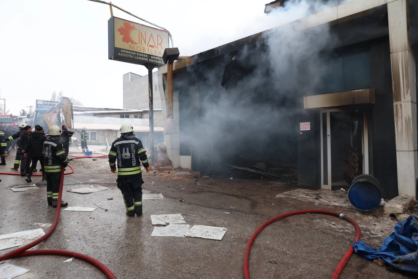Erzurum’da Keresteciler Sitesi’nde yangın: 1 ölü, 7 yaralı