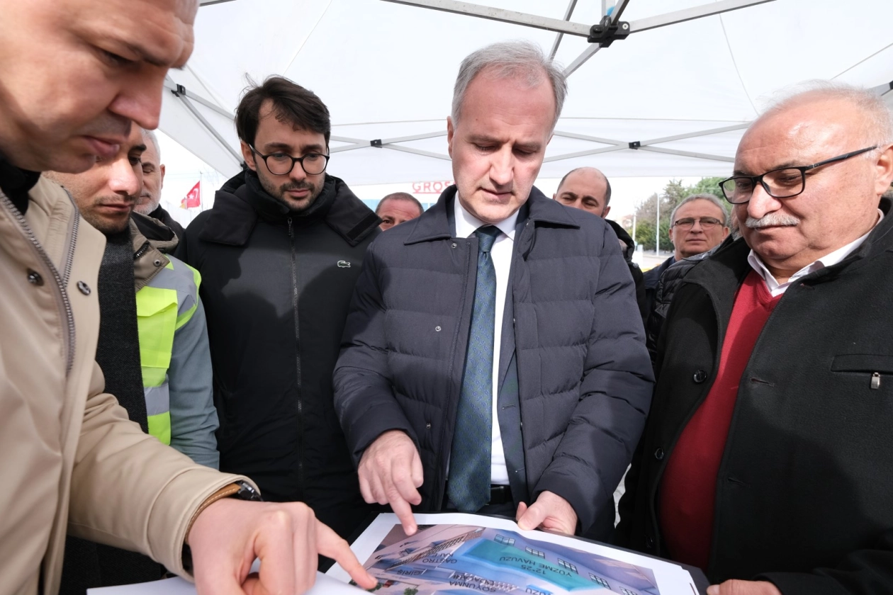 Bursa'da İnegöl Yunusemre Mahallesi'ne yarı olimpik havuz geliyor