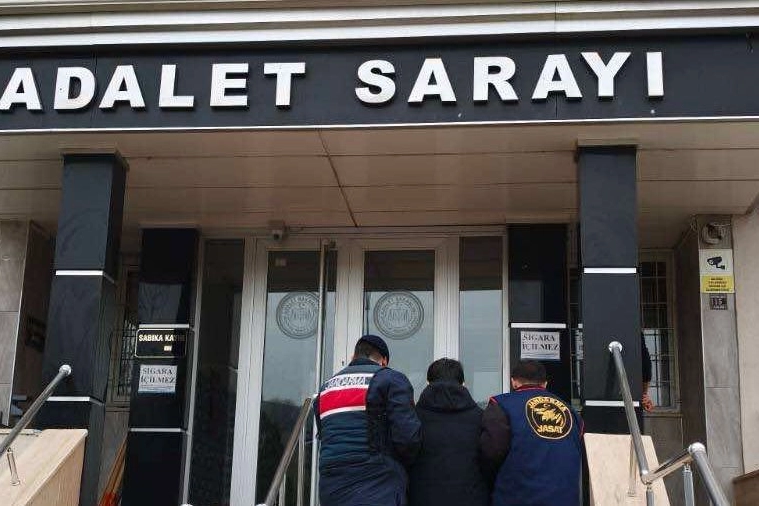JASAT 600 güvenlik kamerasını izleyerek 3 saatte sahte Jandarmayı buldu!