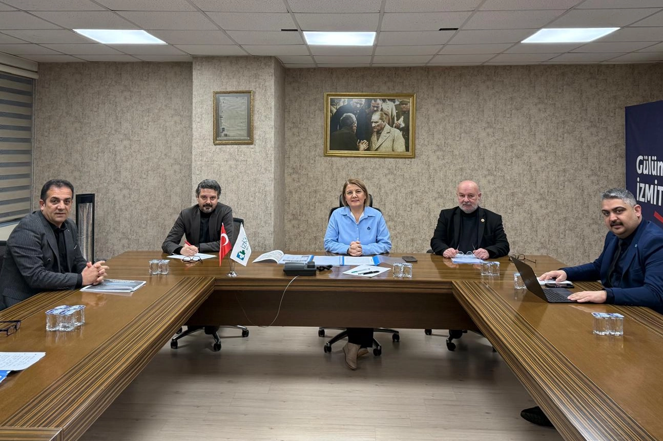 Kocaeli İzmit’te gençlik ve spor çalışmaları masaya yatırıldı