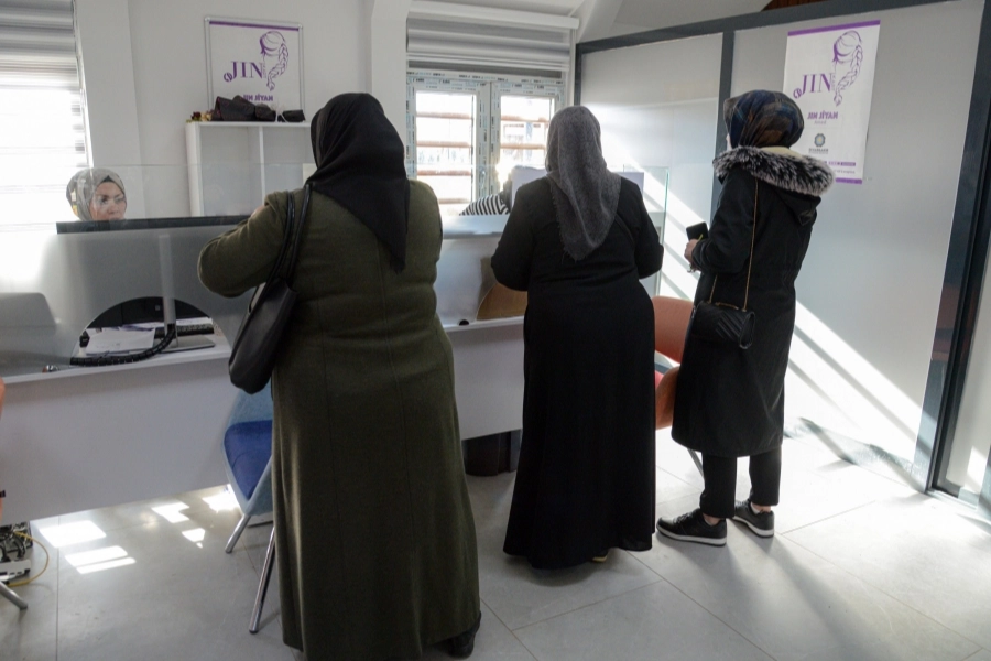 Diyarbakır'da 8 bin kadına JINKART dağıtıldı
