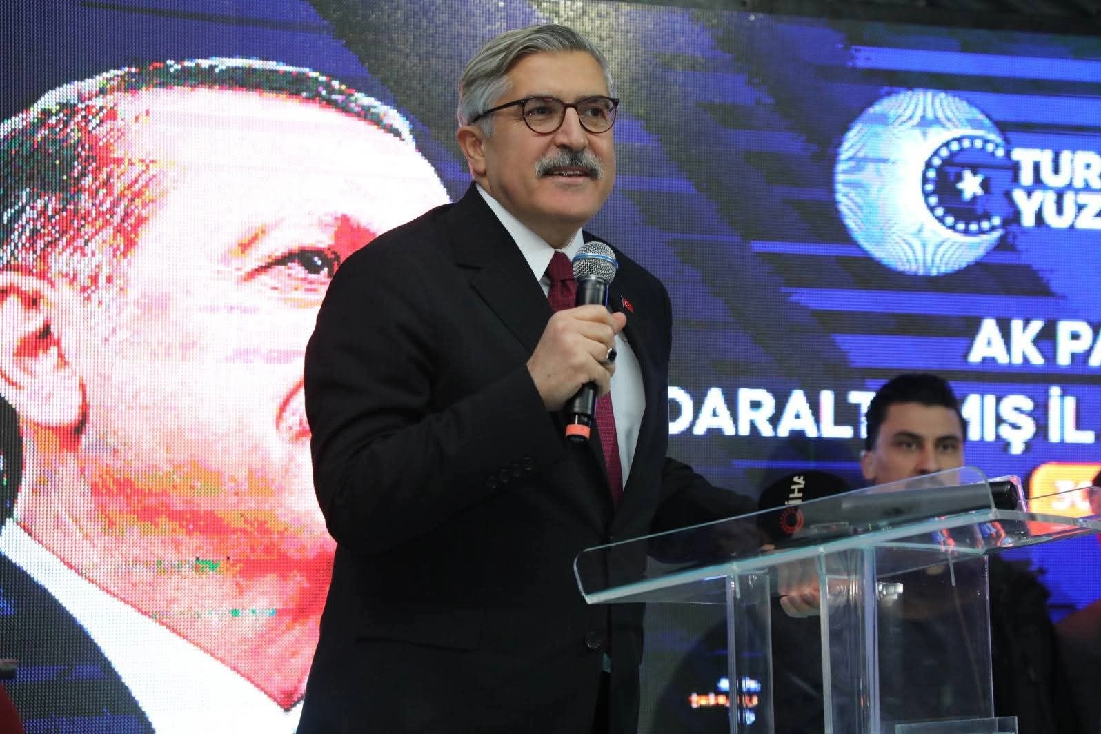 Hüseyin Yayman: "Suriye'de silahların değil, halkların konuşmasını istiyoruz"