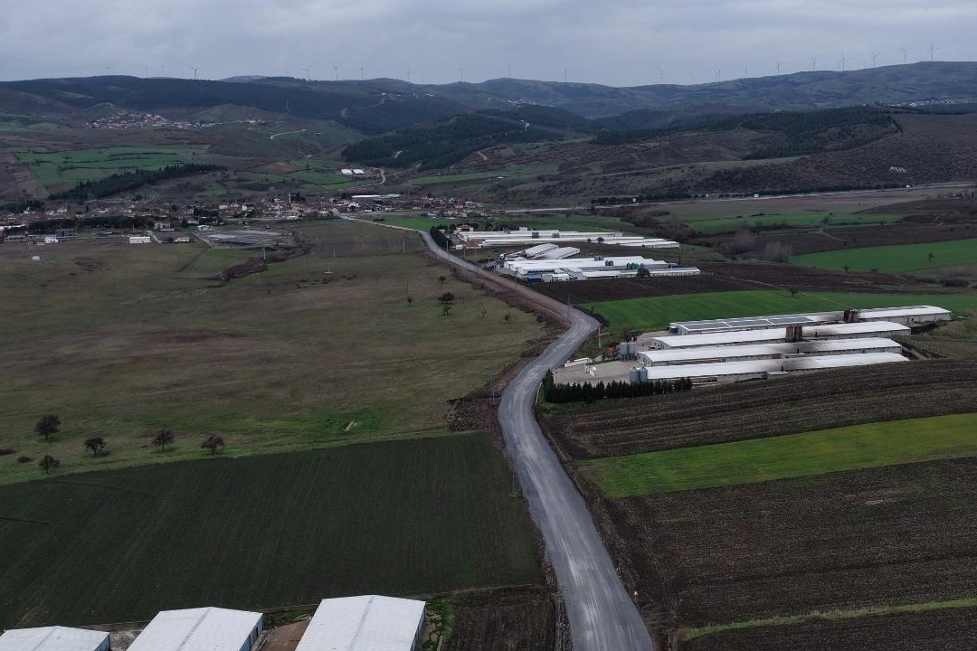 Balıkesir'de konforlu ve güvenli yol çalışması