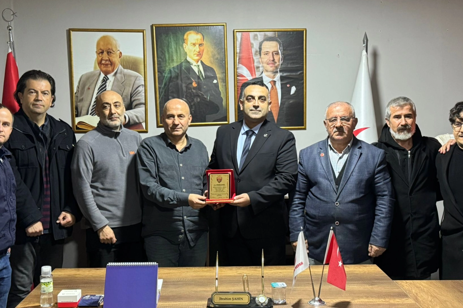 Manisa'da İşitme Engelliler Derneği’nden Yeniden Refah’a ziyaret