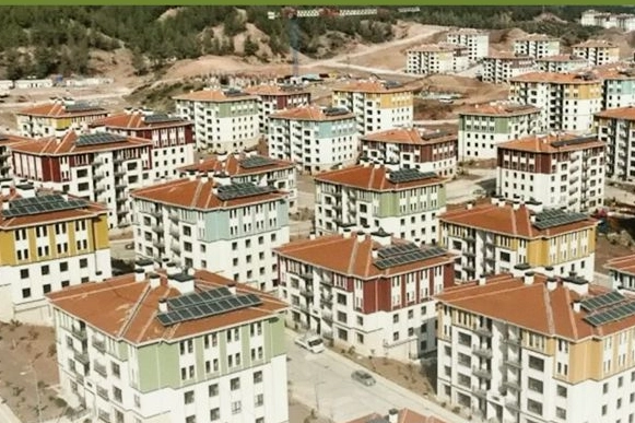 Asrın inşa seferberliğiyle deprem bölgesi yeniden ayağa kalktı