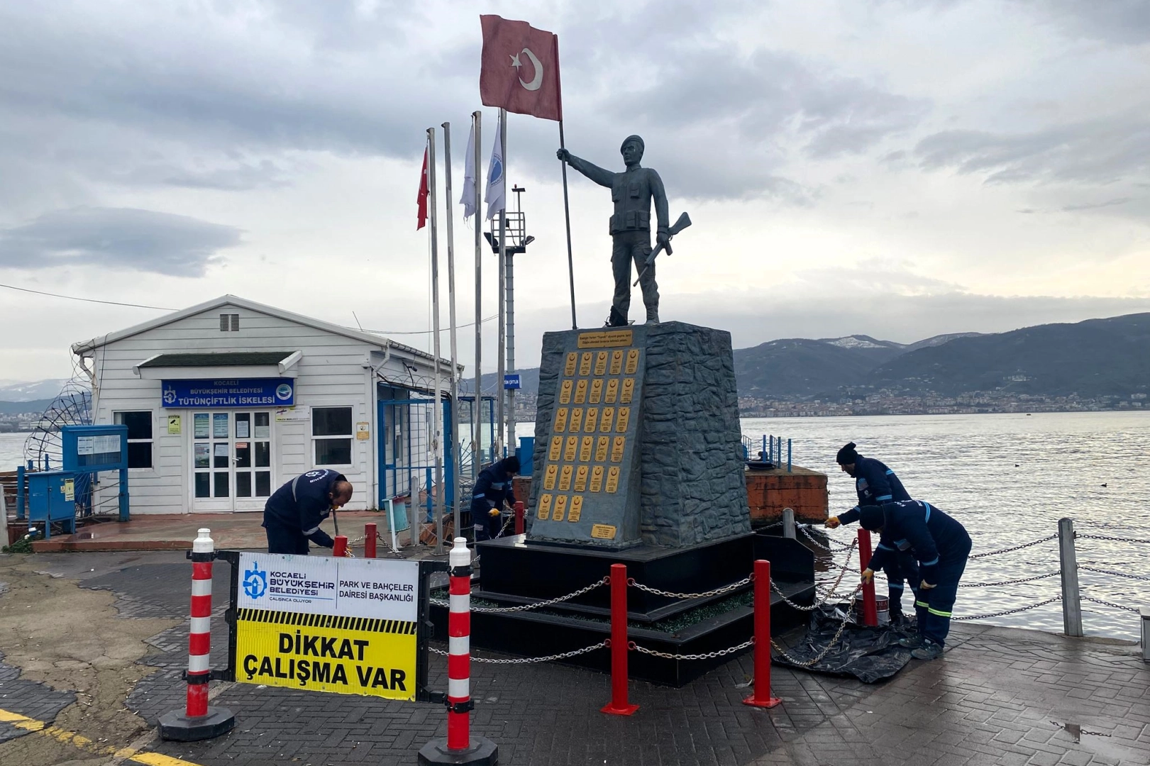 Körfez Şehitler Anıtı’nda bakım
