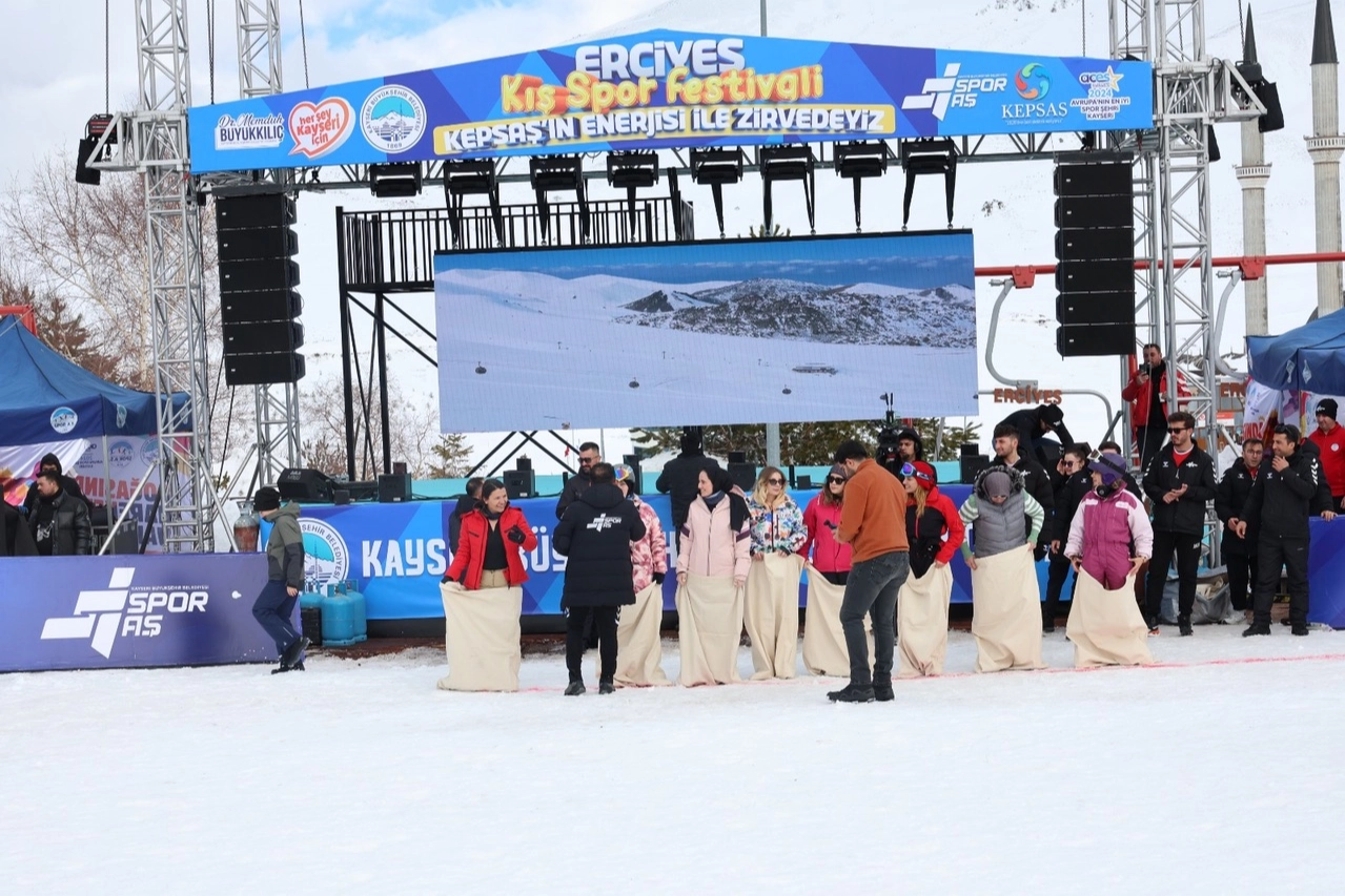 Kayseri Erciyes'te ziyaretçi sayısı 3 milyonu geçti